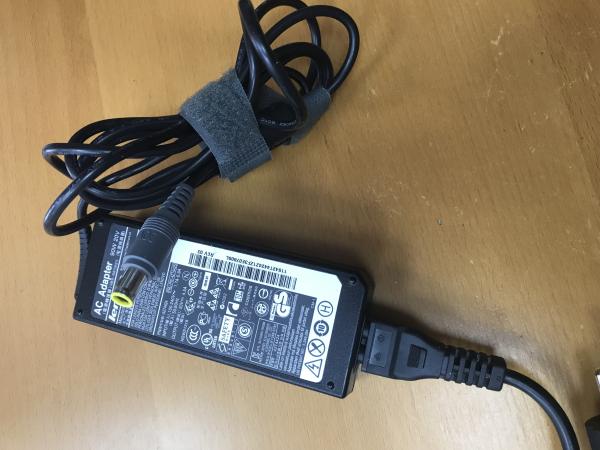 Lenovo netzteil  20,0V = 4,5A    90W